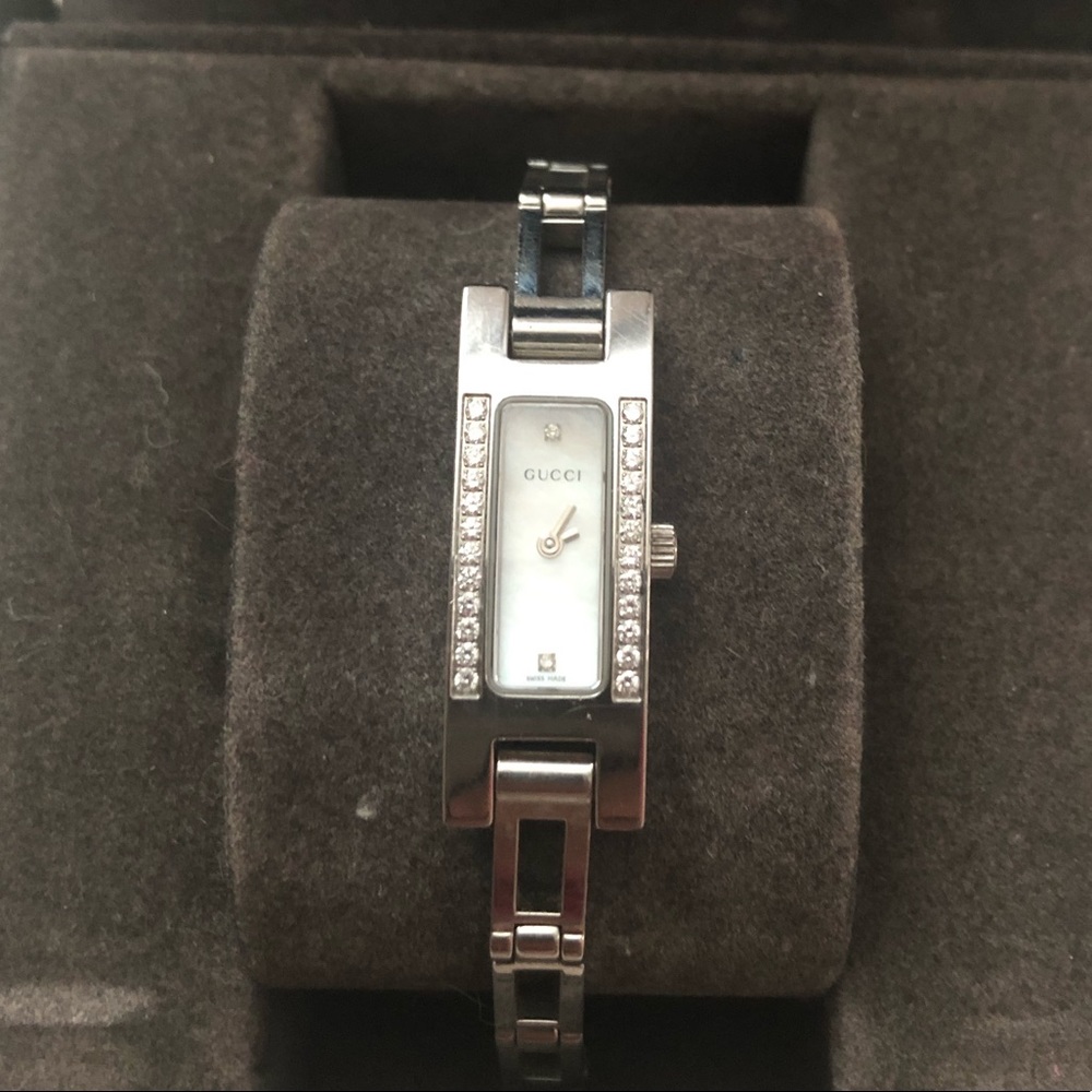 GUCCI 3900L Mother of Pearl Diamond StainlessSteel